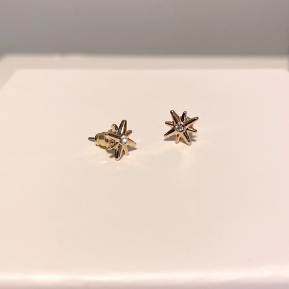 5/$15 Marble & Jack Studded Earrings - Picture 1 of 3